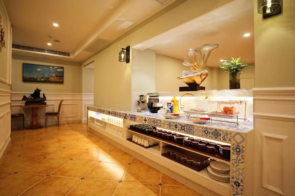 **  London Hotel Macau China